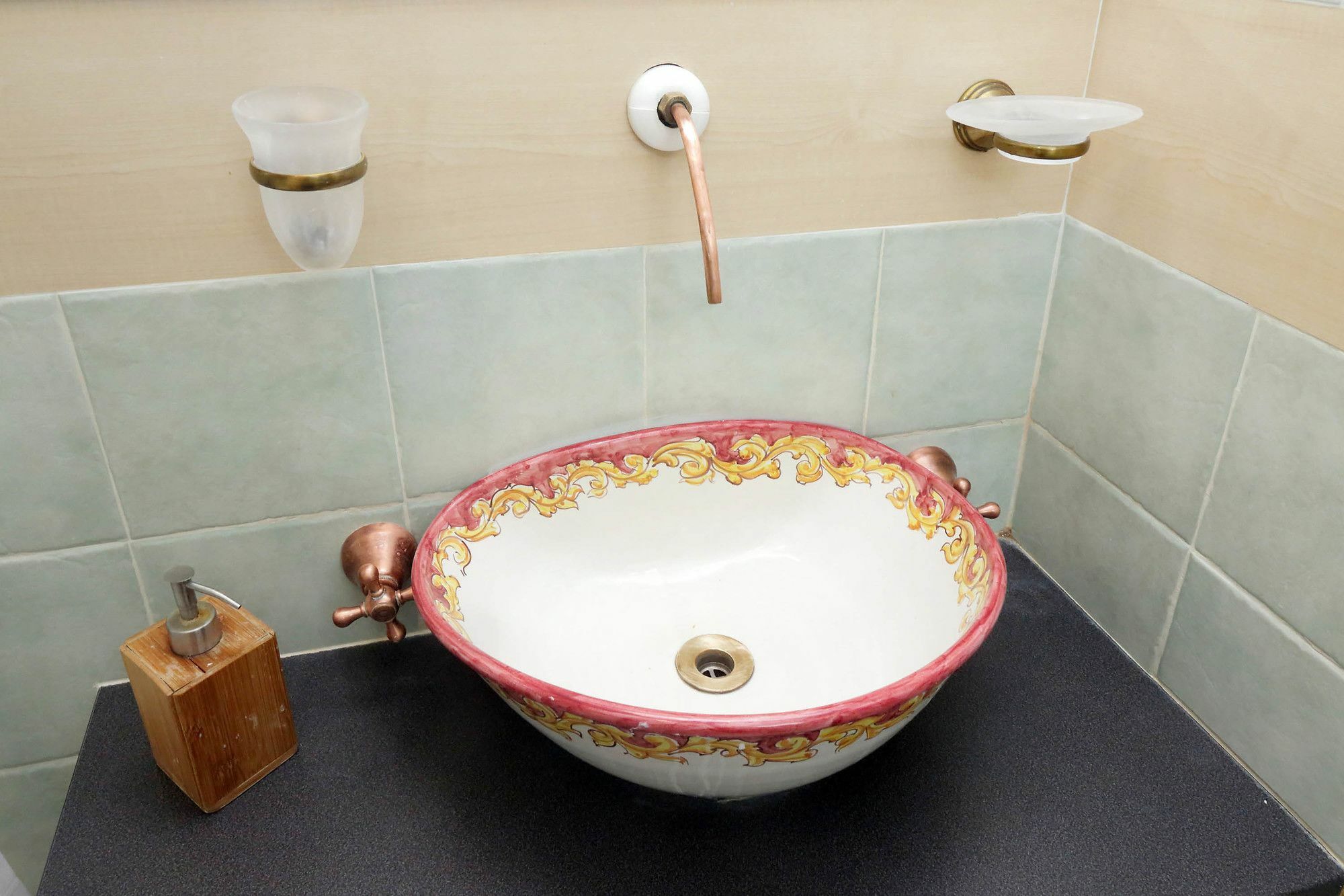 The Guesthouse Rome Bagian luar foto