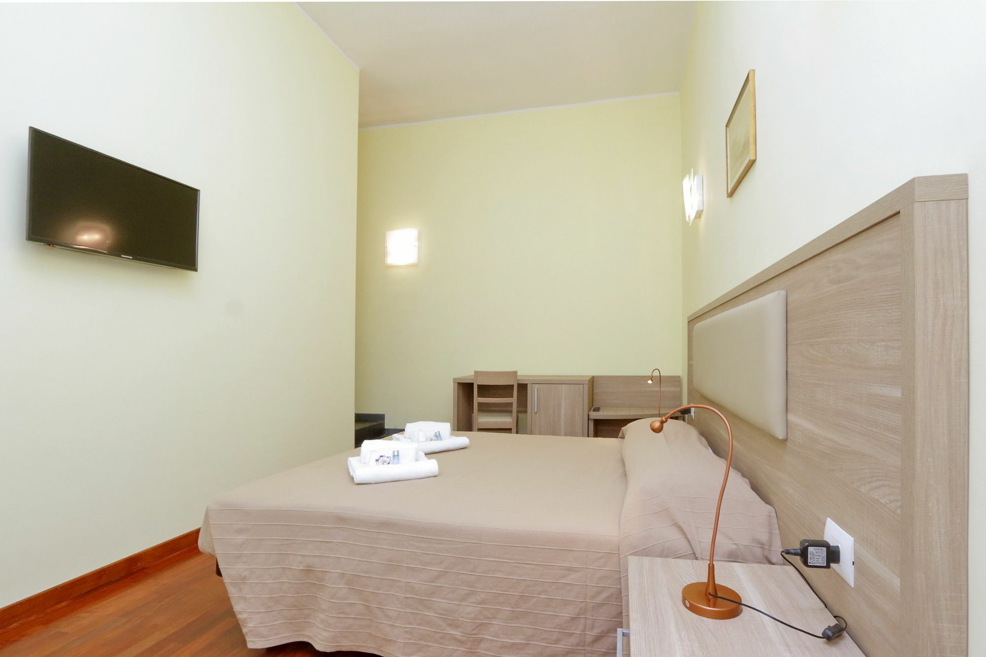 The Guesthouse Rome Bagian luar foto