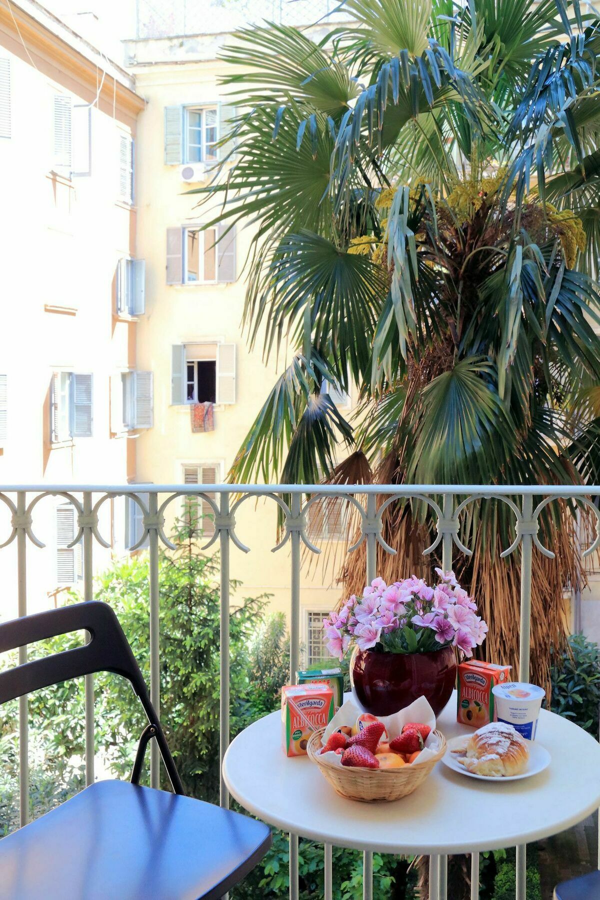 The Guesthouse Rome Bagian luar foto