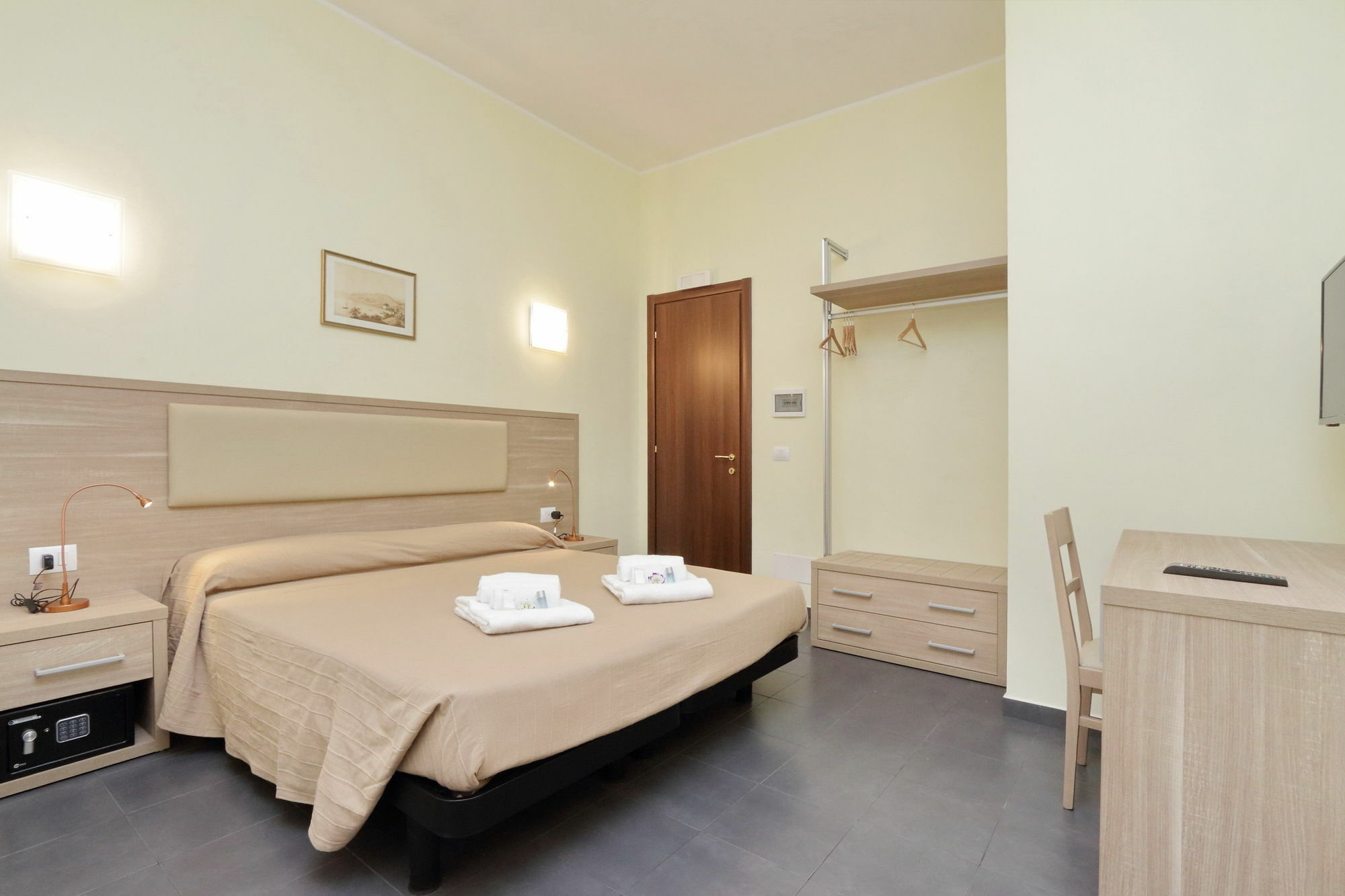The Guesthouse Rome Bagian luar foto