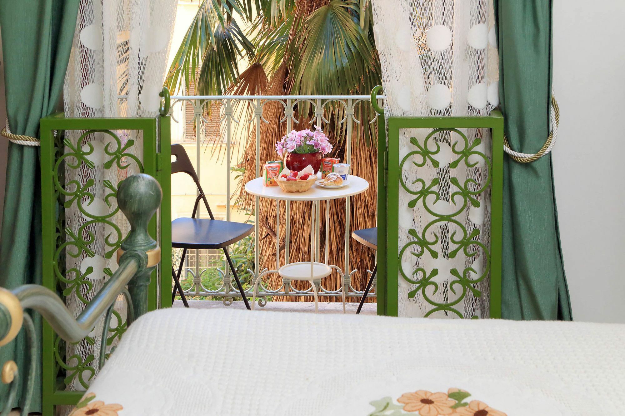 The Guesthouse Rome Bagian luar foto